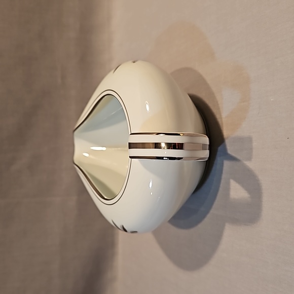 Noritake Rosales 5790 2 1/2" Creamer - Picture 4 of 9